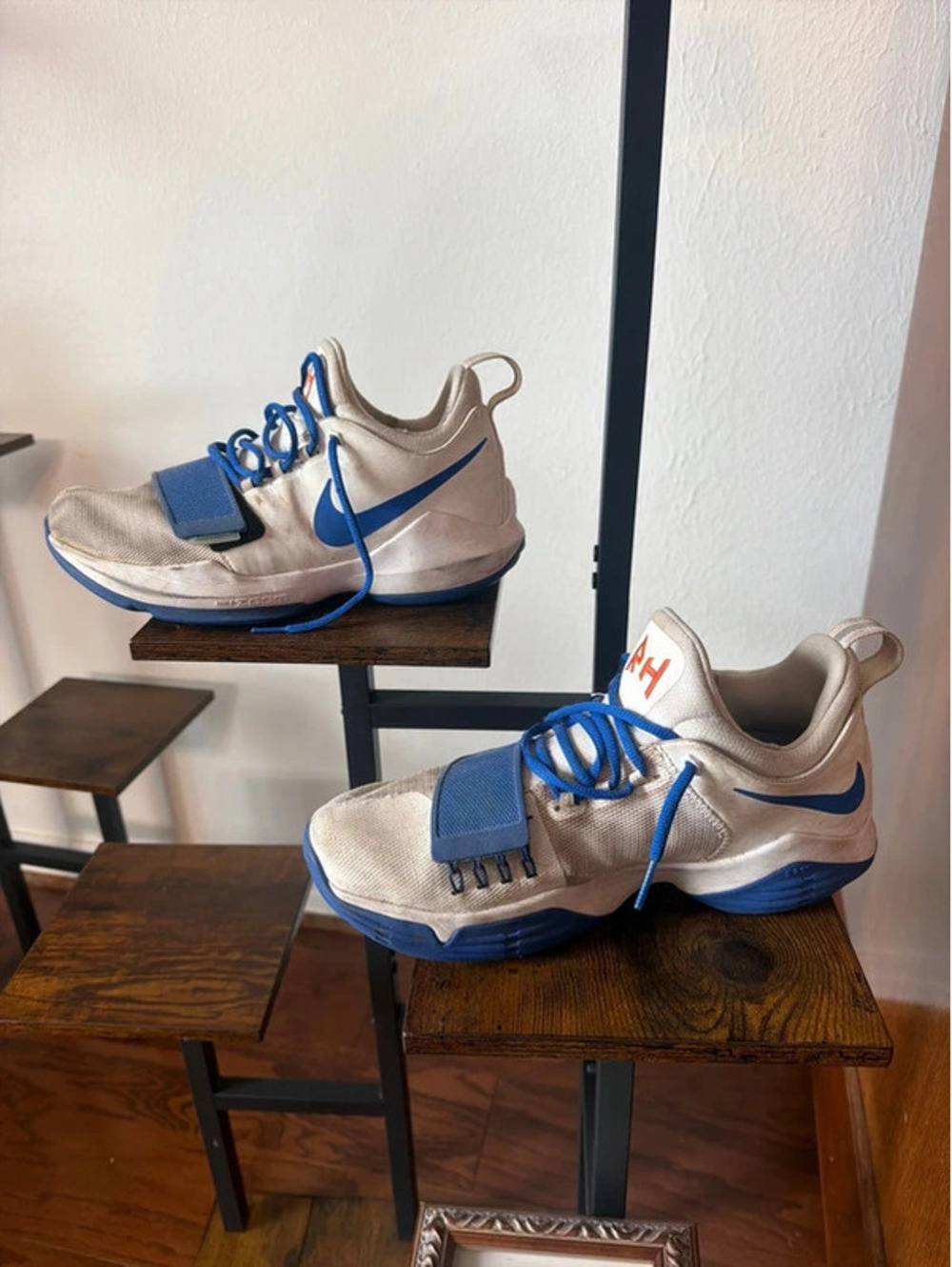 Nike Men’s Basketball Shoes – Size 8